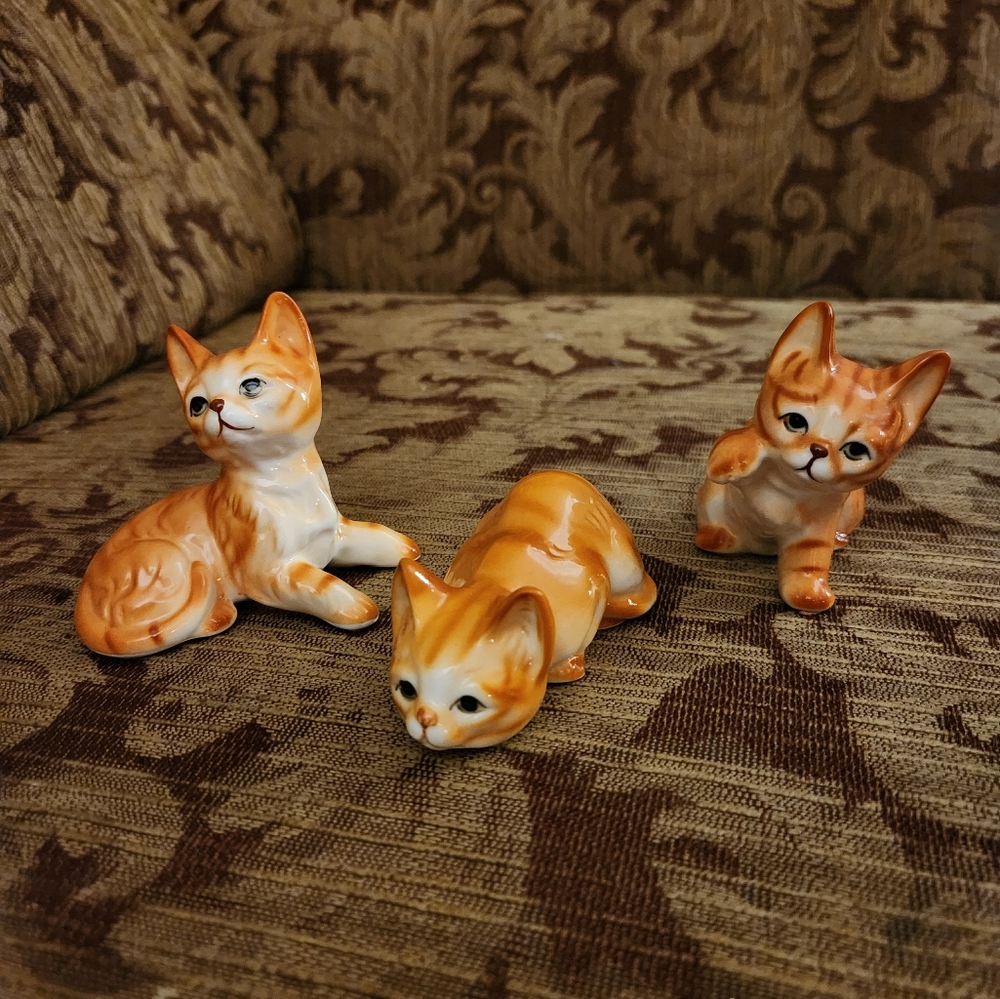 Cats Trio Bone china from Taiwan Set of 3 Kittens figurines Vintage
